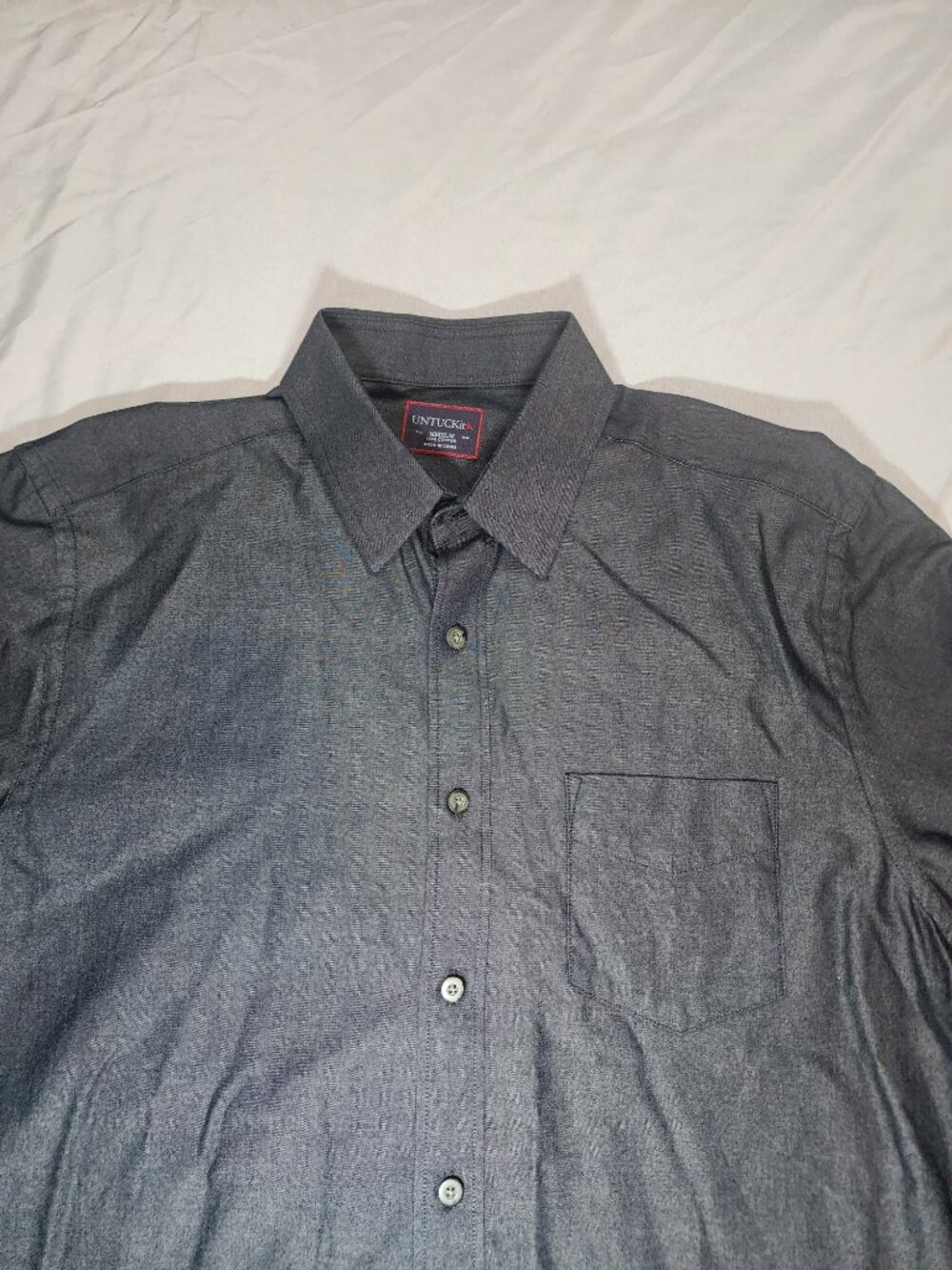 UNTUCKit Casablanca Men's Medium Gray Cotton Chambray Button Down Shirt - Picture 3 of 7